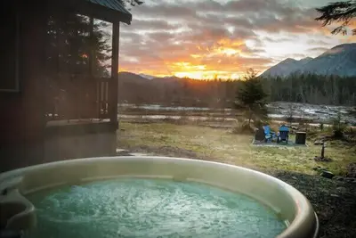 Image de Rivers Edge A River Front cabin with Majestic Mountain View’s