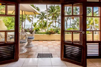 Image de Guest-friendly condo in luxury beachfront resort with pool, Ac, WiFi, Cable Tv