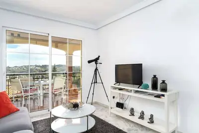 Image de Golfer's quiet flat by Costarentals - Ref 104