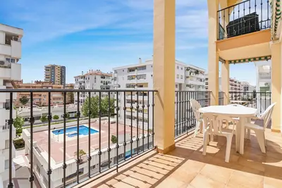 Image de Stunning apartment ideal location by Costarentals - Ref 138