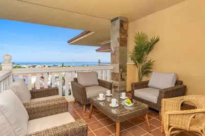 Image de Lovely seaview apartment in El Higueron by Costarentals - Ref 106