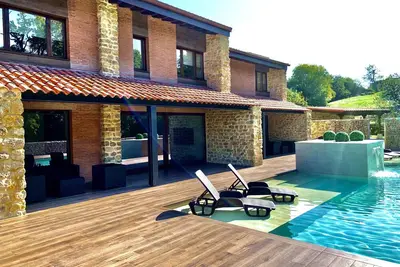 Image de Villa formed by two apartments with private pool in Asturias. Elmarquesau