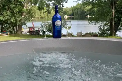Image de Child/Pet Friendly Cottage\nLoon Calls - Zoom Calls