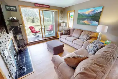 Image de Pet Friendly End Unit! On River Trail. Walk/Shuttle to Keystone Dining, Shops