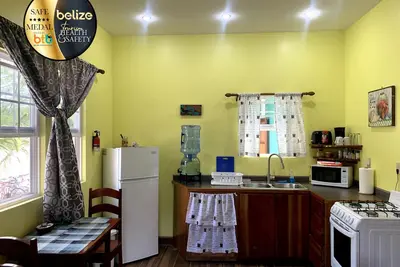Image de Lily Pad Ii - Brand New Studio Style Cottage - Safe Quiet Area