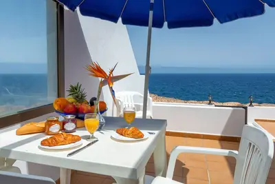 Image de Reyes Natur - Bungalow on the seafront