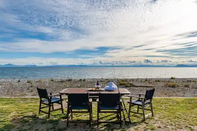 Image de Waitahanui Lakefront Escape - Waitahanui Home