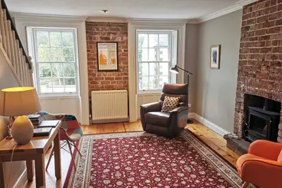 Image de Spacious 3 Bedroom Apartment in Hillborough, Ni