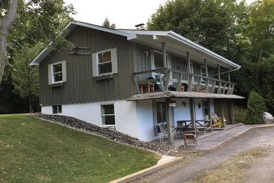 Image de Thornbury 3 Bdrm home, 2 garages Short/Long Term