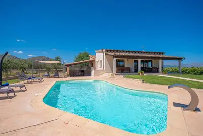 Image de Villa Coira - Spectacular villa with private pool, garden and mountains views, near the be