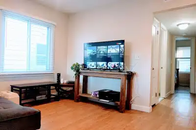 Image de Cozy Centrally Located Home!