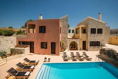 Image de Villa de luxe en Crete | Villa Dafne | 2 chambres | Piscine | Sivas