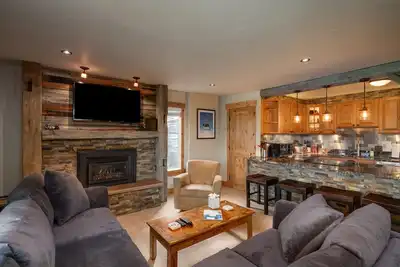Image de Storm Meadows East – Remodeled 1-Bdrm | Ski-In/Ski-Out!