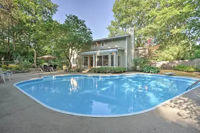 Image de Lovely Holland Home w/ 1 Mile to Lake Michigan!