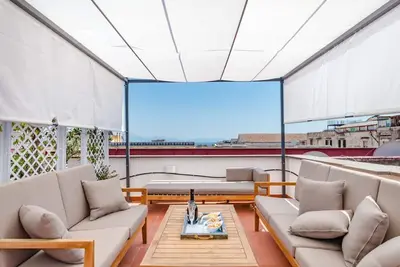 Image de Don Francesco: an apartment with spectacular views in Palazzo Marigliano