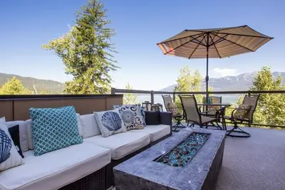 Image de Whitefish Lakefront 3 Br Penthouse, 5 min from downtown, view of Big Mountain