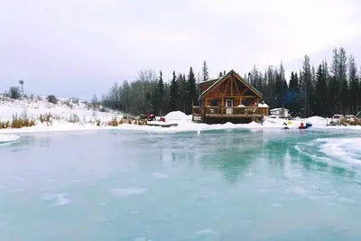 Image de Private Log Cabin Rental