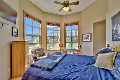 Image de Perfect family vacation home 4 bedroom w/ private hot tub