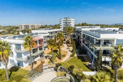 Image de Apartement T2 au bord de la mer à Quarteira Algarve