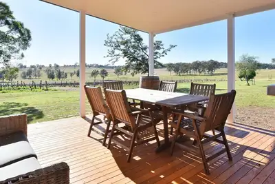 Image de Kinloch Cottage stunning (renovated to new) on Daisy Hill Vineyard