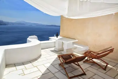 Image de Elegant Santorini House | Villa Graceful |Caldera View-Outdoor Hot Tub | Oia