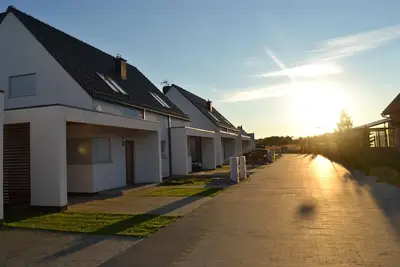 Image de New vacation home with large garden, fireplace, comfort, family vacation, dog, pool