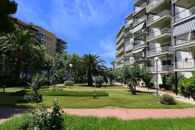 Image de Appartement moderne à 3 minutes de la plage