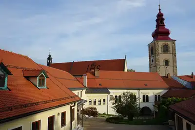 Image de Rooms in city center with a castle view