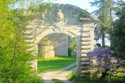 Image de Le Relais de Chasse in a 12th-century Abbey, heated swimming pool.