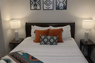 Image de Perfect for Gator Games! ! ! Two Blocks Away from Ben Hill Griffin Stadium