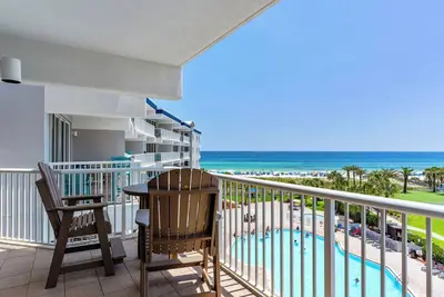 Image de Destin West Gulfside 510 ~ Amazing Beach Views ~ Beach Service