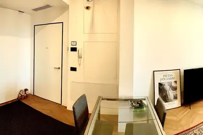 Image de Lumineux appartement avec une vue magnifique, dans le centre historique pratique pour les médias!