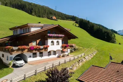 Image de Appartement ensoleillé avec terrasse