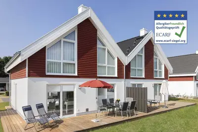 Vacation home near the beach with stove, sauna and whirlpool