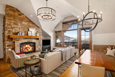 Image de Family Friendly Ski in/Ski Out with gorgeous view!