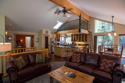 Image de 8 Mt Rose | 3 Br / 2. 5 Ba, Sleeps 8