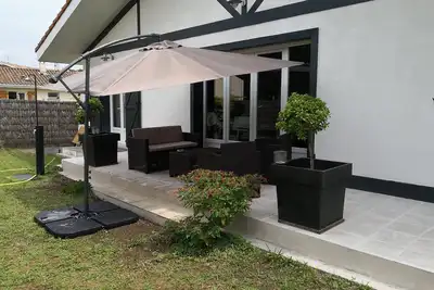 Image de Maison à Vieux Boucau dans son grand jardin