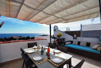 Image de Great Bungalow; excellent sea views, A/C, Internet, com. pool and tennis court