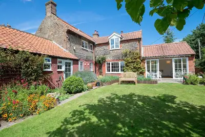 Image de Recently renovated elegant   cottage, 1 mile to the sea, wonderful walks