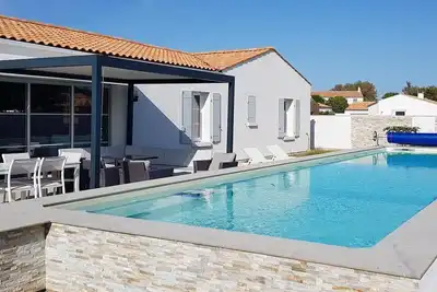 Image de Oleron maison neuve 120m² 3 chambres avec grande piscine - plage des Huttes