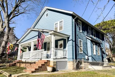 Image de Parking & Pet Friendly Usna-themed Annapolis home