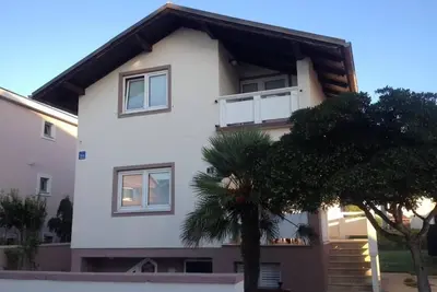 Appartement de deux chambres avec le balcon Nin, Zadar (A-18457-a)