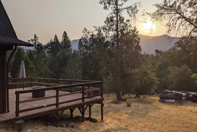 Image de Yosemite Mountain Cabin, Quiet, Forest Views, Fire Pit, New Ac