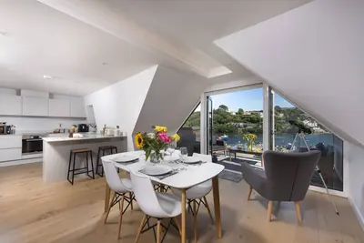 Fowey Penthouse -  a beautiful penthouse apartment with fantastic river views of the harbour town of