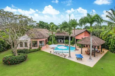 Image de Mangos 13: Hacienda w/ pool, Jacuzzi, cook, housekeeper & golf cart