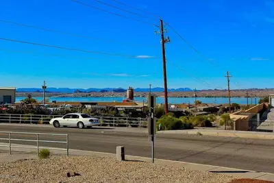Image de Beautiful Spacious 5 Br with Pool & Jacuzzi and Lake View