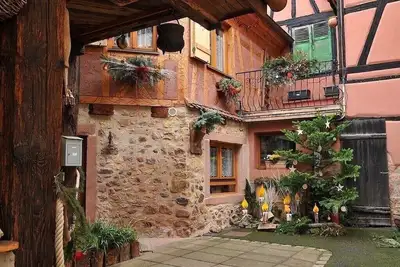 Image de Charming house with terrace, La Mignonnette The most beautiful village in France.