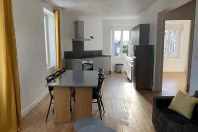 Image de Appartement lumineux, 80 m2, 3ch, grand parking gratuit.