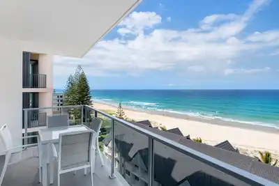 Image de Ocean Views Apartment with Rooftop Pool - CoastHM