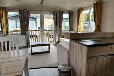 Image de The Salmon Van - Beautiful, luxury static caravan